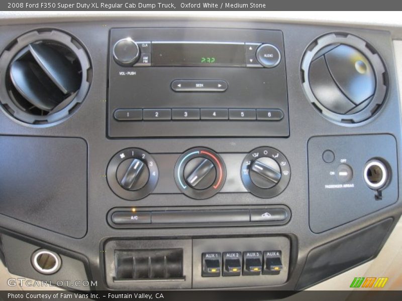 Oxford White / Medium Stone 2008 Ford F350 Super Duty XL Regular Cab Dump Truck