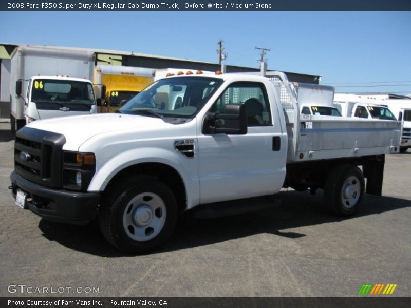 Front 3/4 View of 2008 F350 Super Duty XL Regular Cab Dump Truck