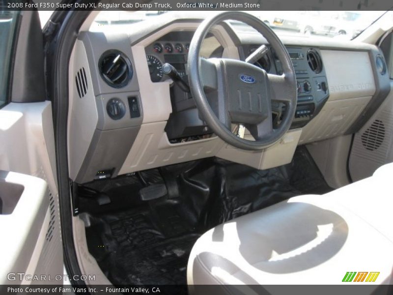 Dashboard of 2008 F350 Super Duty XL Regular Cab Dump Truck