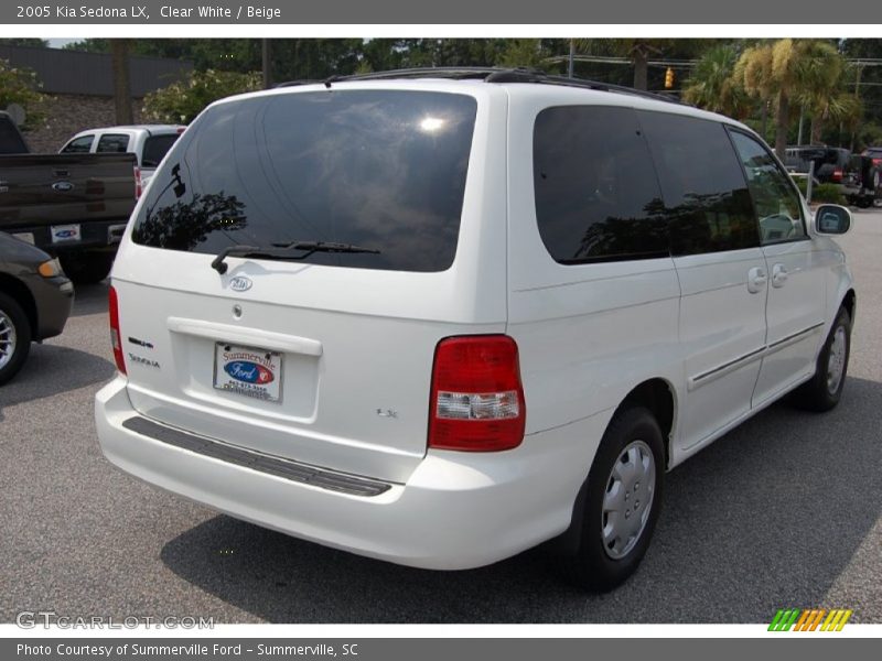 Clear White / Beige 2005 Kia Sedona LX