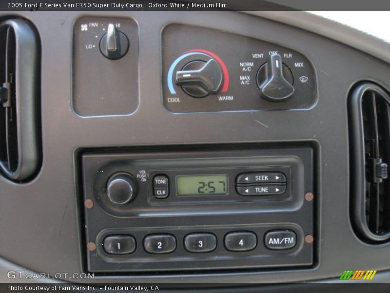 Oxford White / Medium Flint 2005 Ford E Series Van E350 Super Duty Cargo