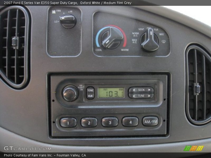 Oxford White / Medium Flint Grey 2007 Ford E Series Van E350 Super Duty Cargo