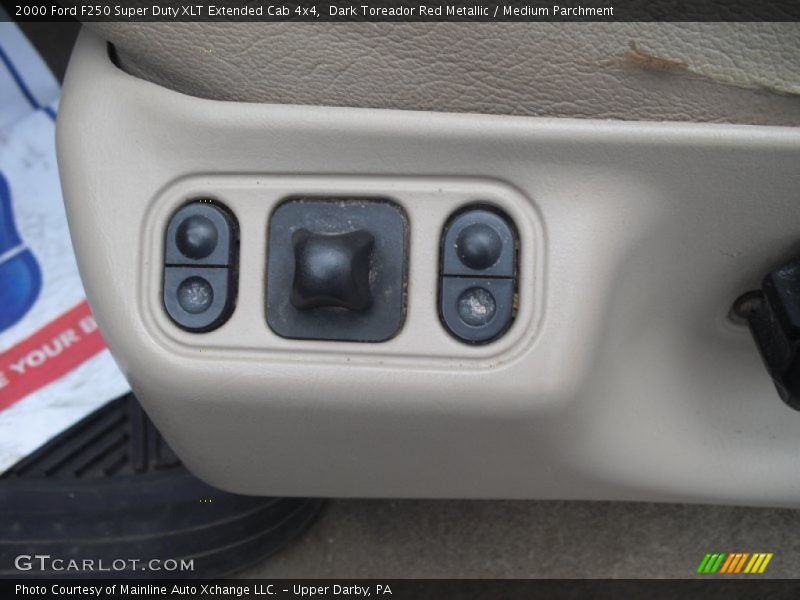Dark Toreador Red Metallic / Medium Parchment 2000 Ford F250 Super Duty XLT Extended Cab 4x4