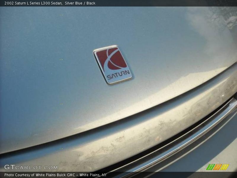 Silver Blue / Black 2002 Saturn L Series L300 Sedan