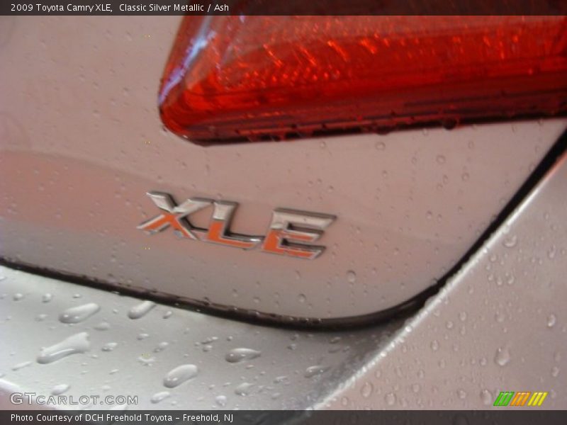 Classic Silver Metallic / Ash 2009 Toyota Camry XLE