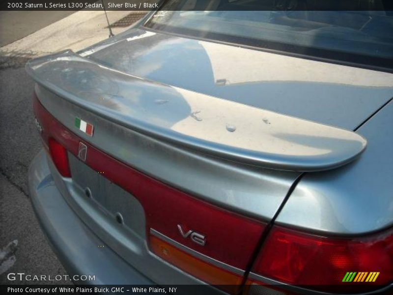 Silver Blue / Black 2002 Saturn L Series L300 Sedan