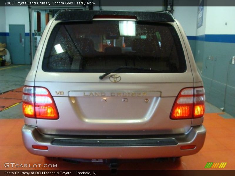 Sonora Gold Pearl / Ivory 2003 Toyota Land Cruiser
