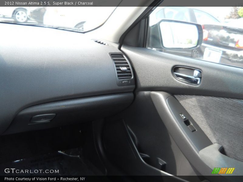 Super Black / Charcoal 2012 Nissan Altima 2.5 S