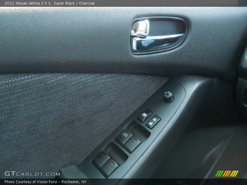 Super Black / Charcoal 2012 Nissan Altima 2.5 S