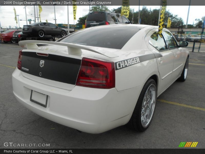 Cool Vanilla / Dark Slate Gray/Light Graystone 2006 Dodge Charger SE