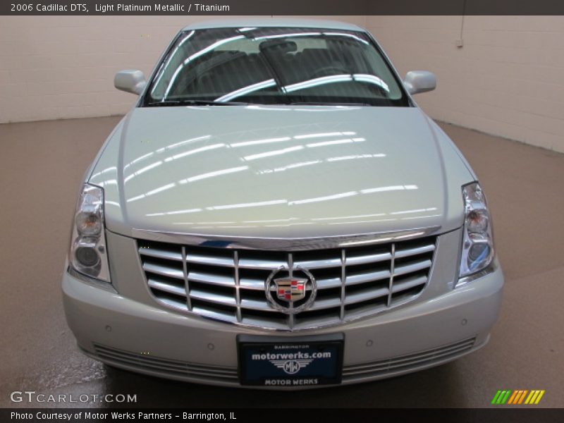 Light Platinum Metallic / Titanium 2006 Cadillac DTS