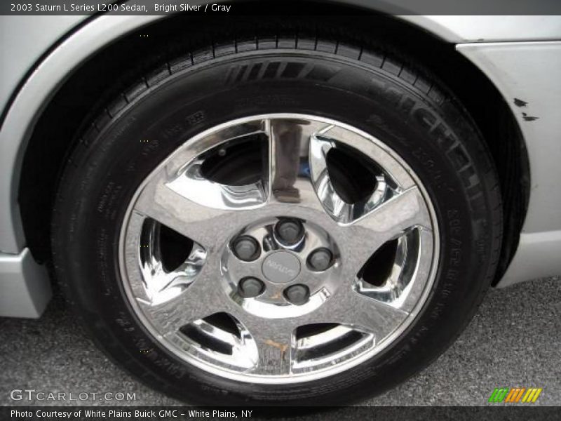 Bright Silver / Gray 2003 Saturn L Series L200 Sedan