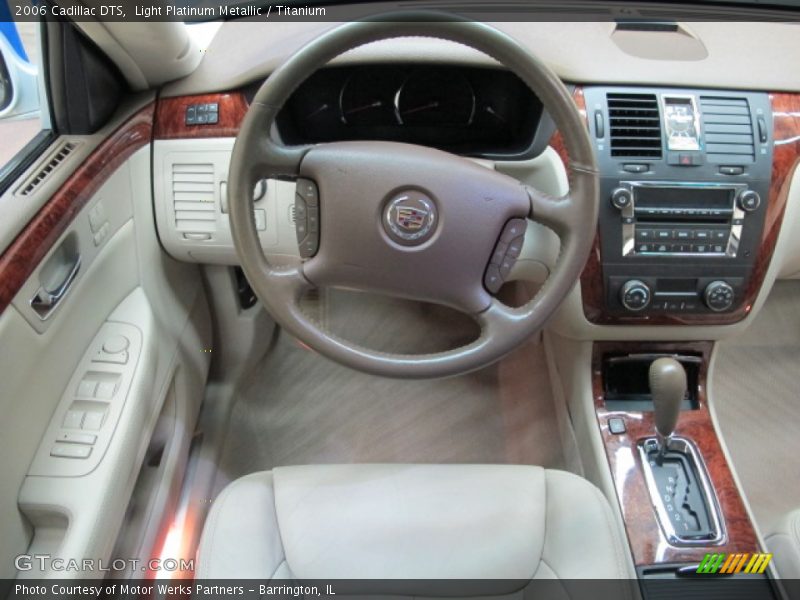 Light Platinum Metallic / Titanium 2006 Cadillac DTS