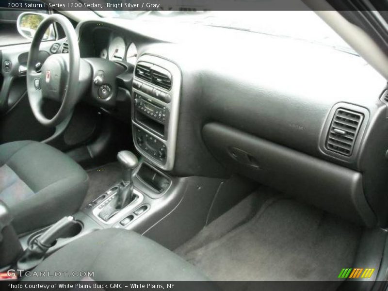 Bright Silver / Gray 2003 Saturn L Series L200 Sedan