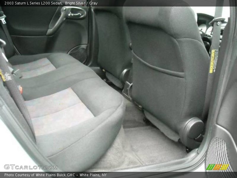 Bright Silver / Gray 2003 Saturn L Series L200 Sedan