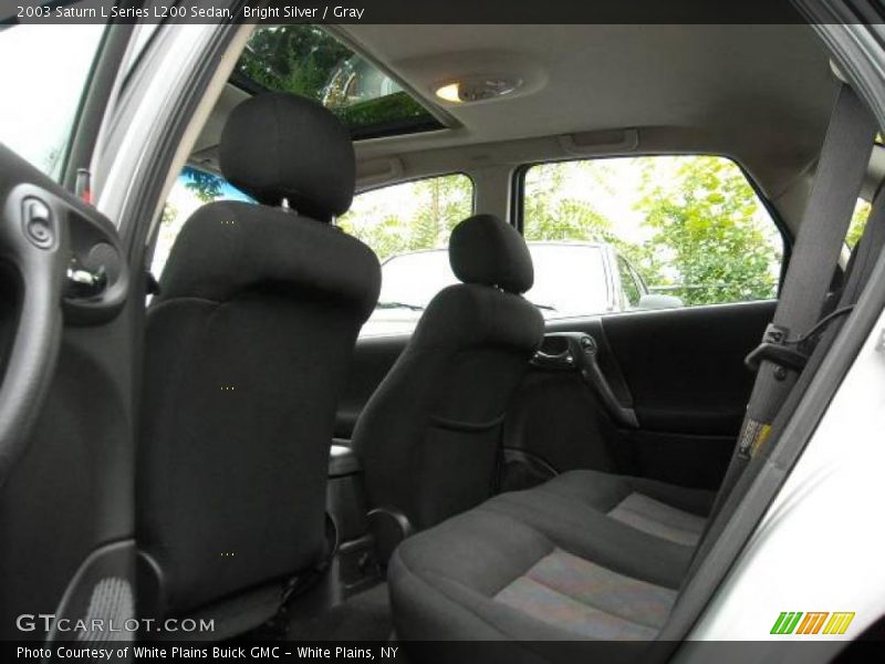Bright Silver / Gray 2003 Saturn L Series L200 Sedan