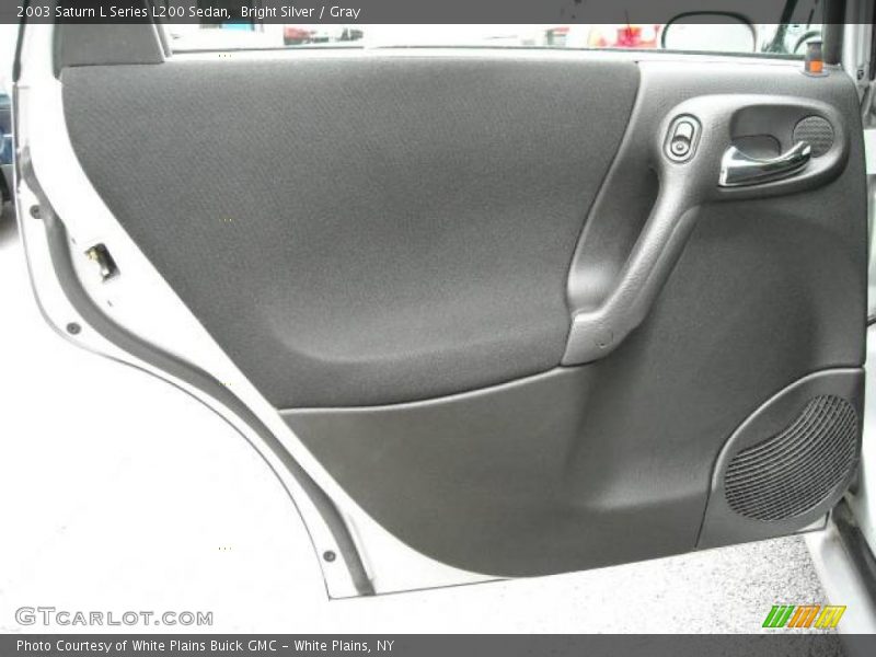 Bright Silver / Gray 2003 Saturn L Series L200 Sedan