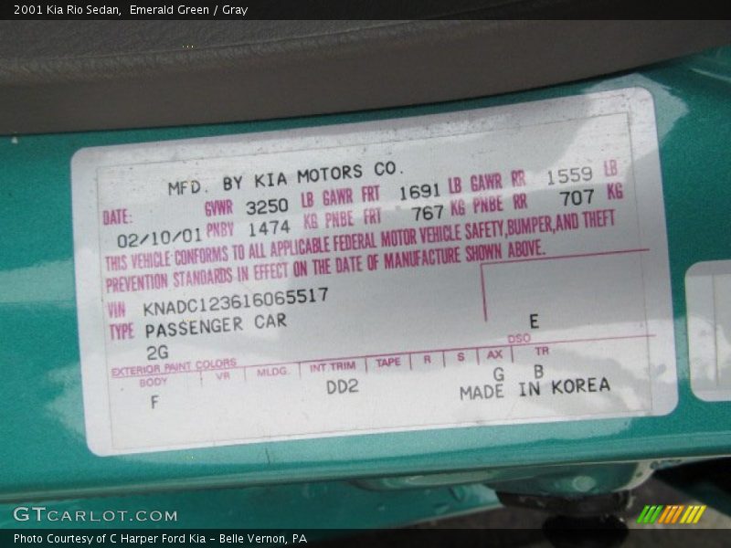 Emerald Green / Gray 2001 Kia Rio Sedan