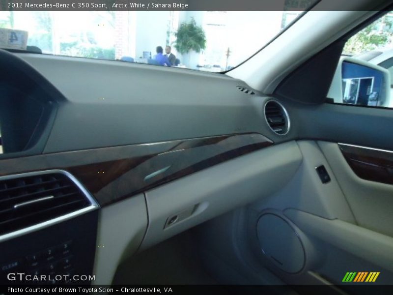 Arctic White / Sahara Beige 2012 Mercedes-Benz C 350 Sport