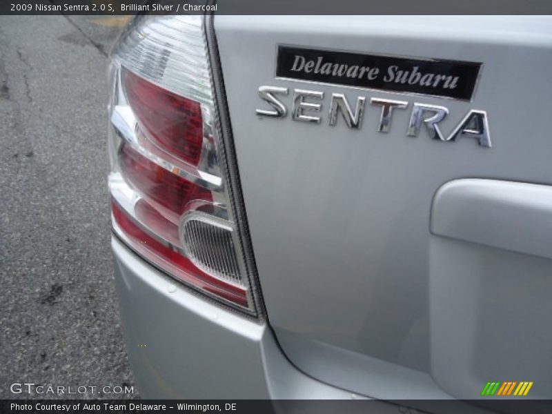 Brilliant Silver / Charcoal 2009 Nissan Sentra 2.0 S