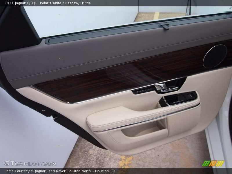 Polaris White / Cashew/Truffle 2011 Jaguar XJ XJL