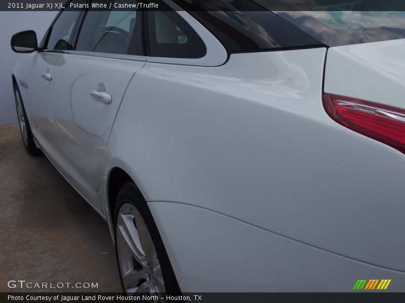 Polaris White / Cashew/Truffle 2011 Jaguar XJ XJL