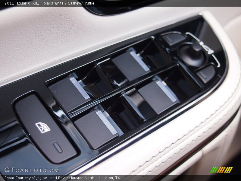 Polaris White / Cashew/Truffle 2011 Jaguar XJ XJL