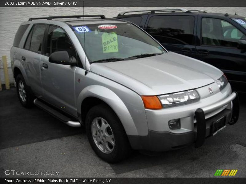 Silver / Gray 2003 Saturn VUE V6 AWD
