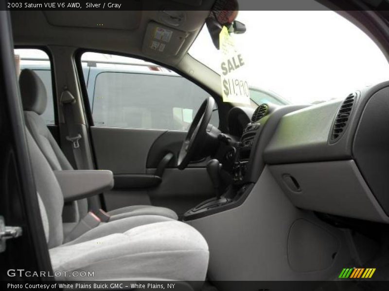 Silver / Gray 2003 Saturn VUE V6 AWD