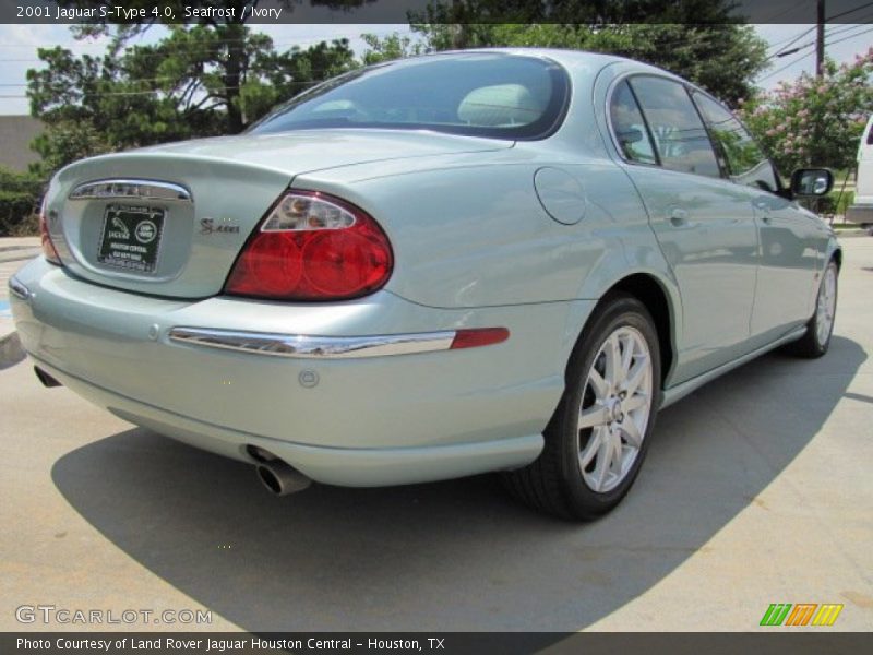 Seafrost / Ivory 2001 Jaguar S-Type 4.0