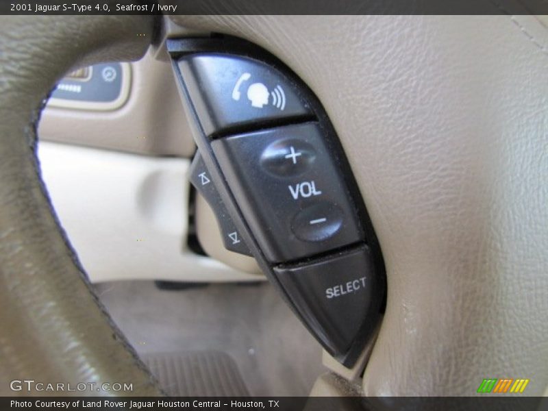 Seafrost / Ivory 2001 Jaguar S-Type 4.0