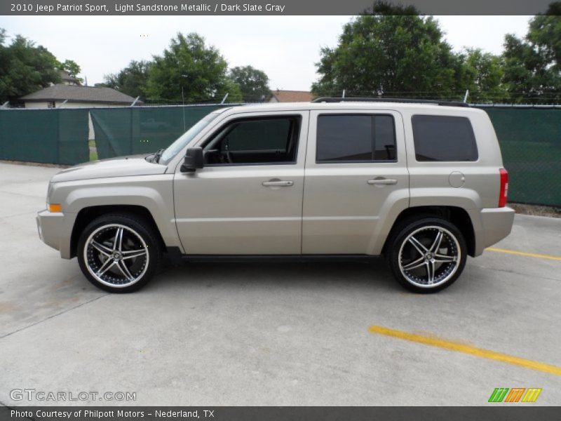 Light Sandstone Metallic / Dark Slate Gray 2010 Jeep Patriot Sport