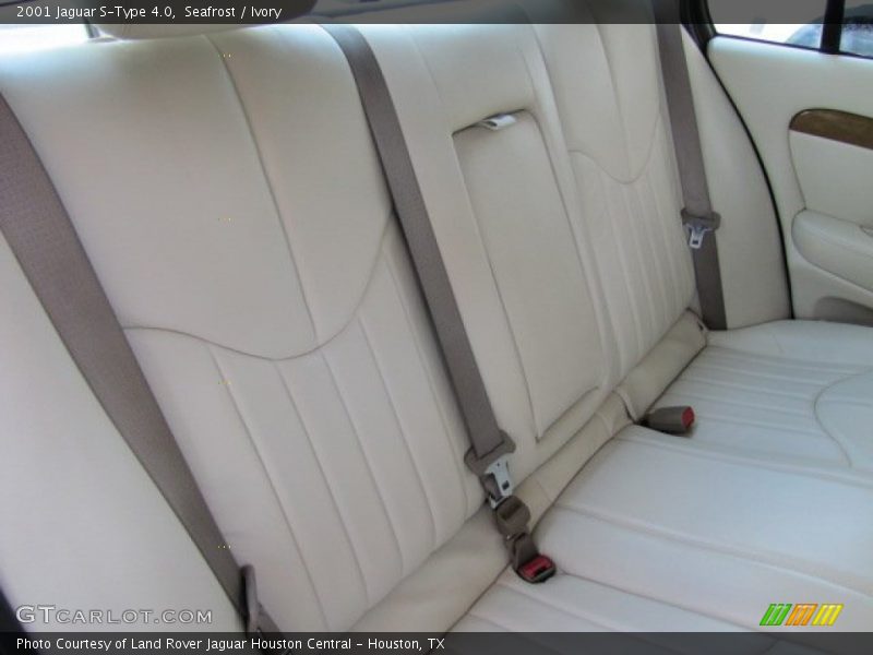 Seafrost / Ivory 2001 Jaguar S-Type 4.0