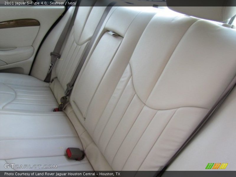 Seafrost / Ivory 2001 Jaguar S-Type 4.0