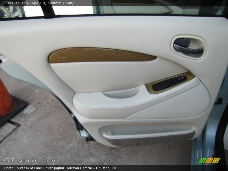 Seafrost / Ivory 2001 Jaguar S-Type 4.0