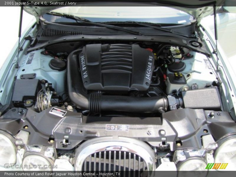 Seafrost / Ivory 2001 Jaguar S-Type 4.0