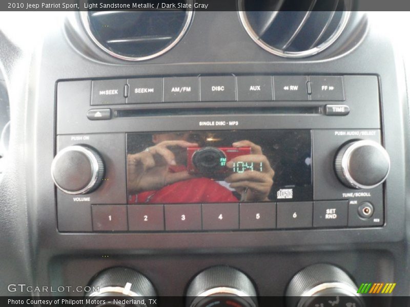 Light Sandstone Metallic / Dark Slate Gray 2010 Jeep Patriot Sport
