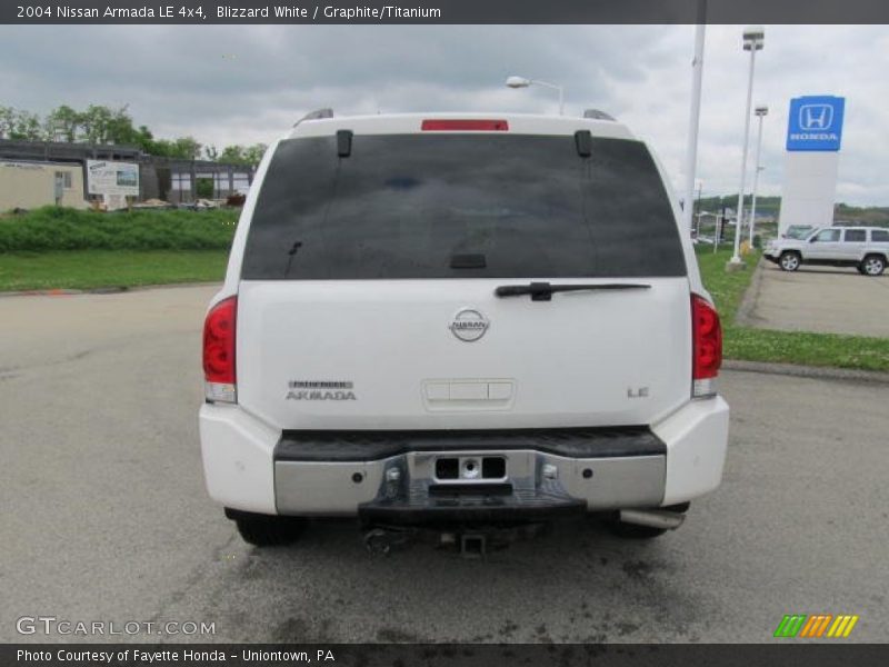 Blizzard White / Graphite/Titanium 2004 Nissan Armada LE 4x4