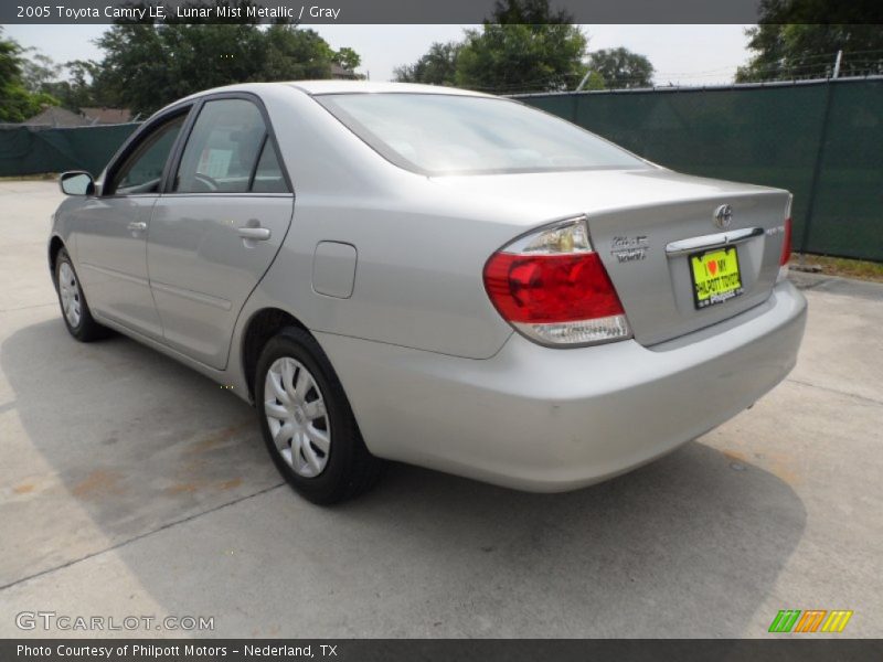 Lunar Mist Metallic / Gray 2005 Toyota Camry LE