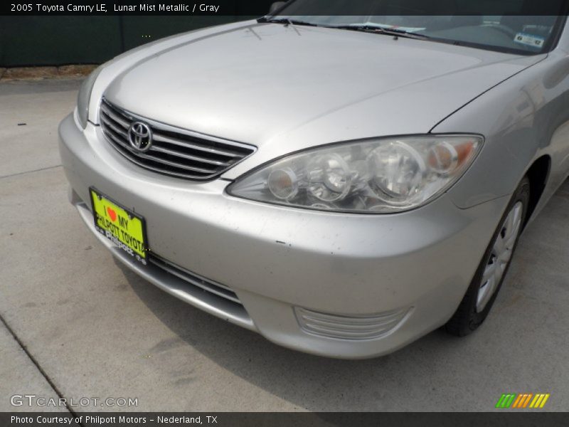 Lunar Mist Metallic / Gray 2005 Toyota Camry LE