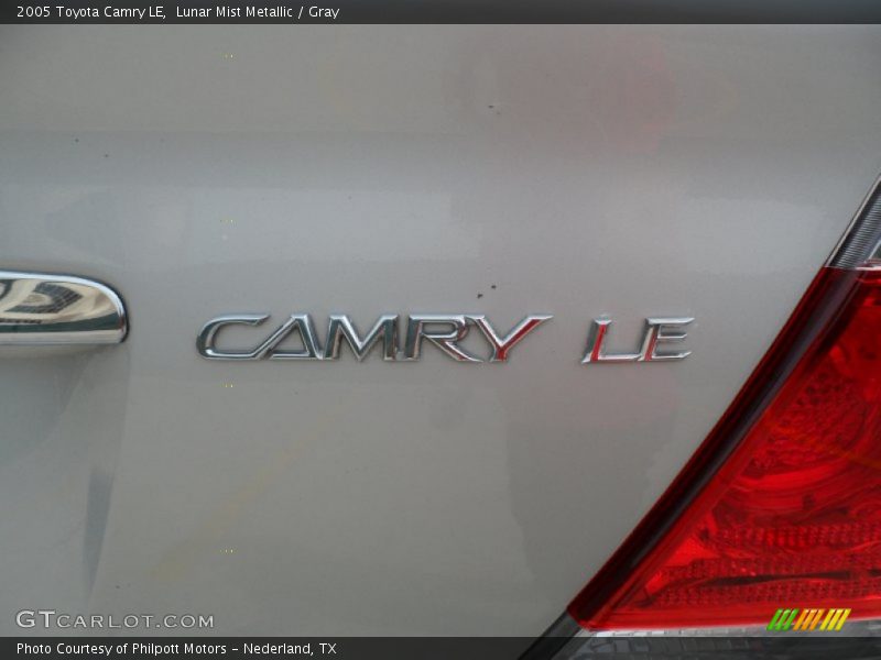Lunar Mist Metallic / Gray 2005 Toyota Camry LE