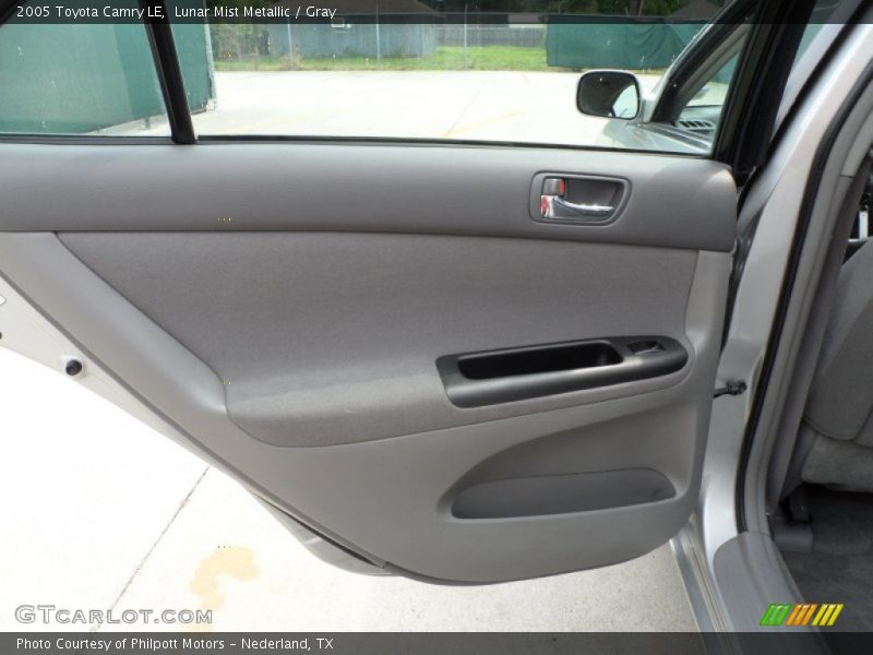 Lunar Mist Metallic / Gray 2005 Toyota Camry LE