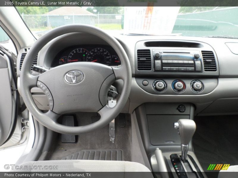 Lunar Mist Metallic / Gray 2005 Toyota Camry LE
