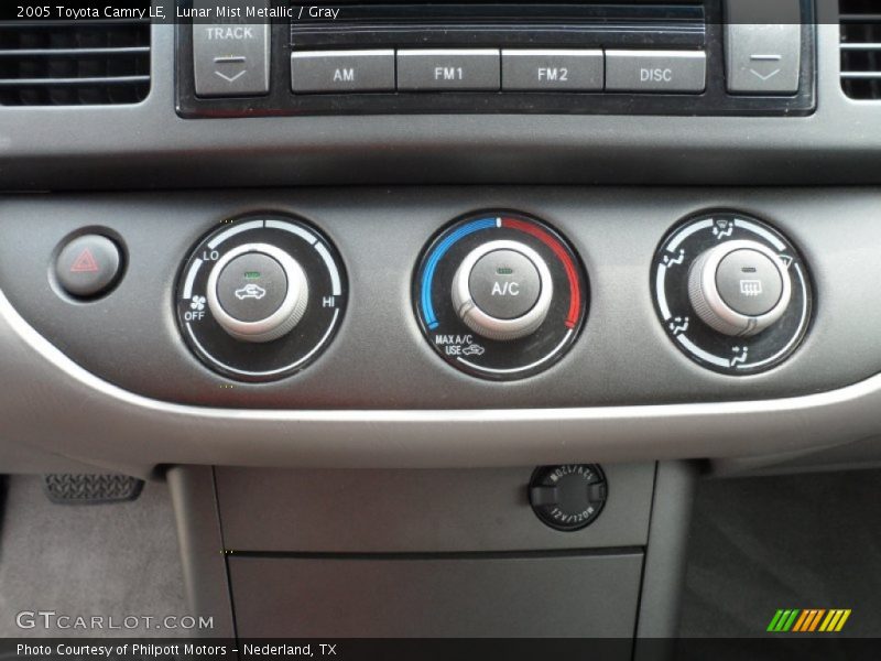 Lunar Mist Metallic / Gray 2005 Toyota Camry LE