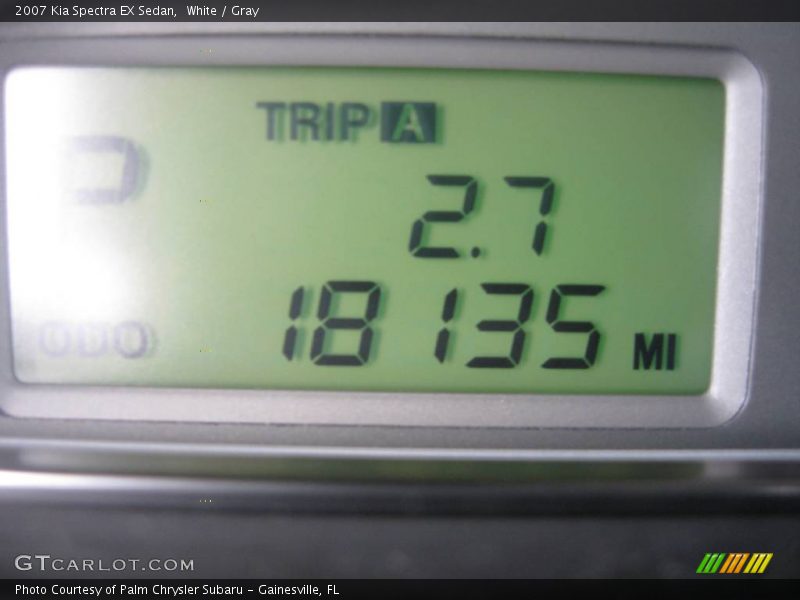 White / Gray 2007 Kia Spectra EX Sedan