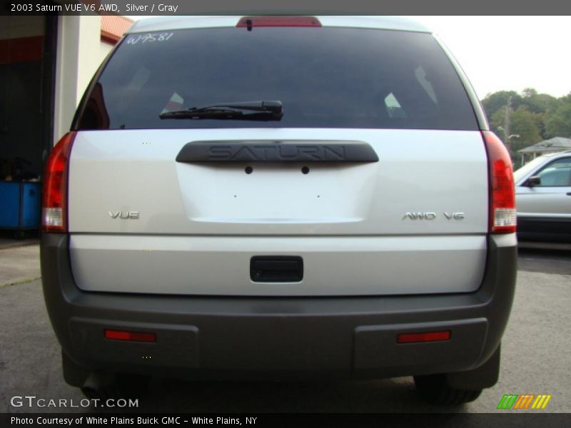 Silver / Gray 2003 Saturn VUE V6 AWD