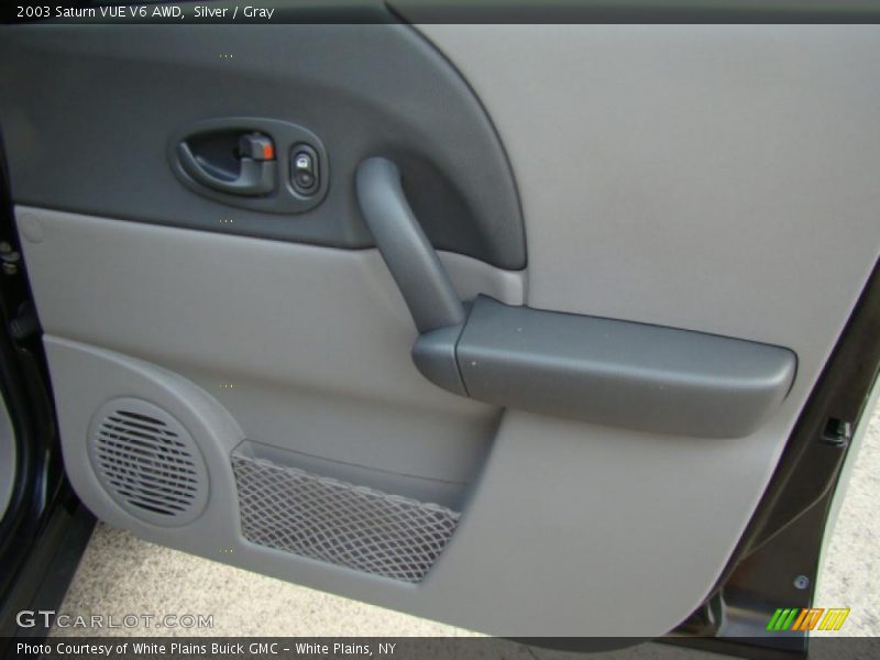 Silver / Gray 2003 Saturn VUE V6 AWD
