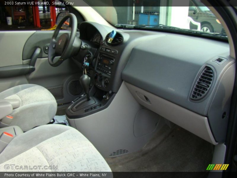 Silver / Gray 2003 Saturn VUE V6 AWD