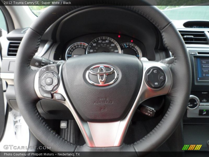 Super White / Black 2012 Toyota Camry SE