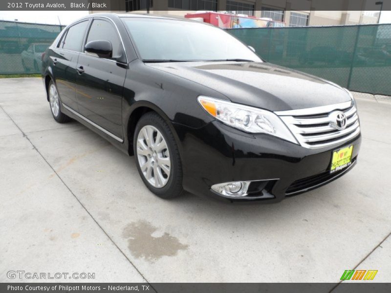 Black / Black 2012 Toyota Avalon